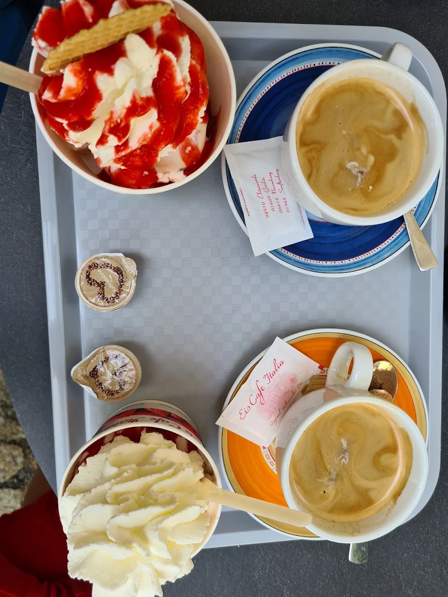 Kaffee Mit Eisbecher