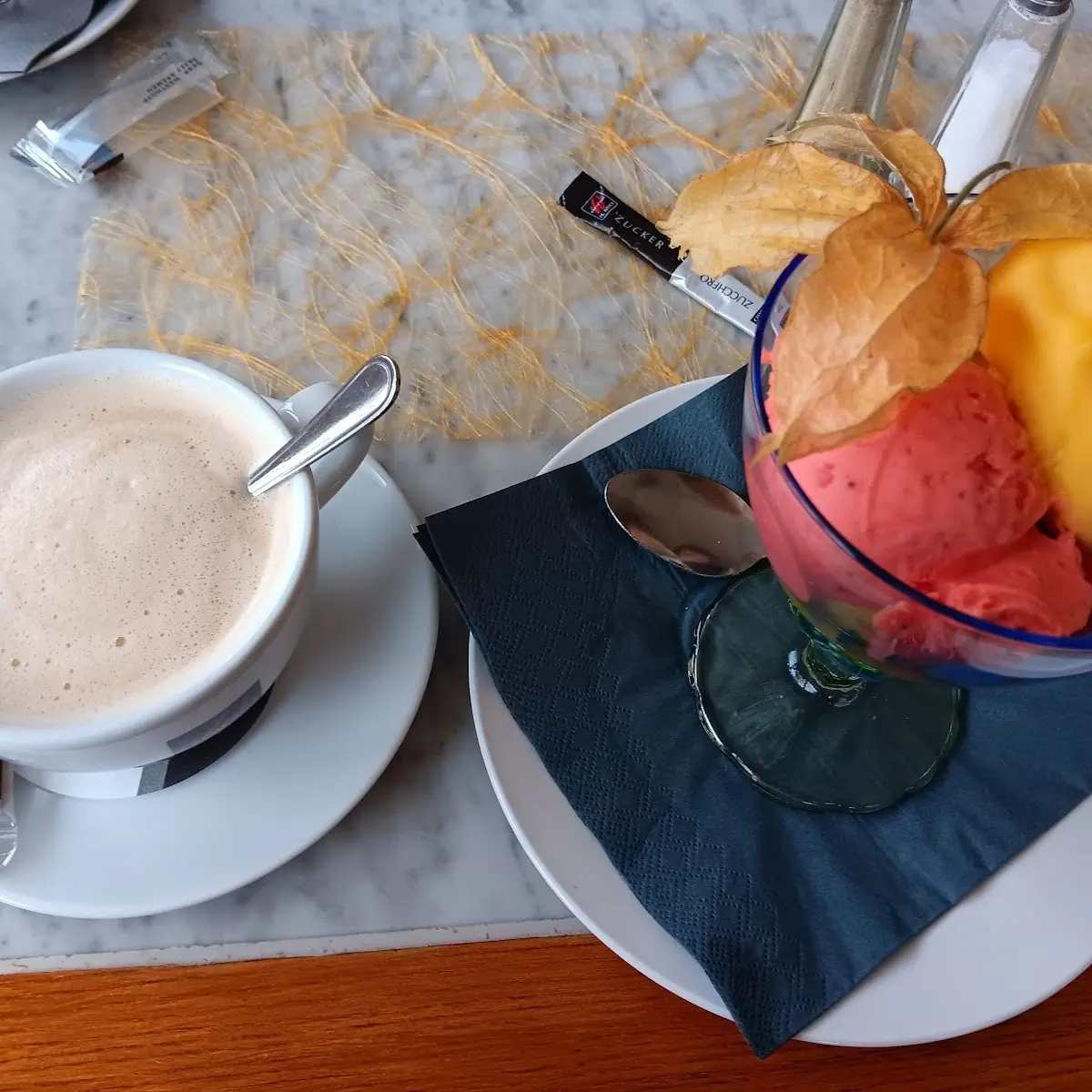 Früchtebecher