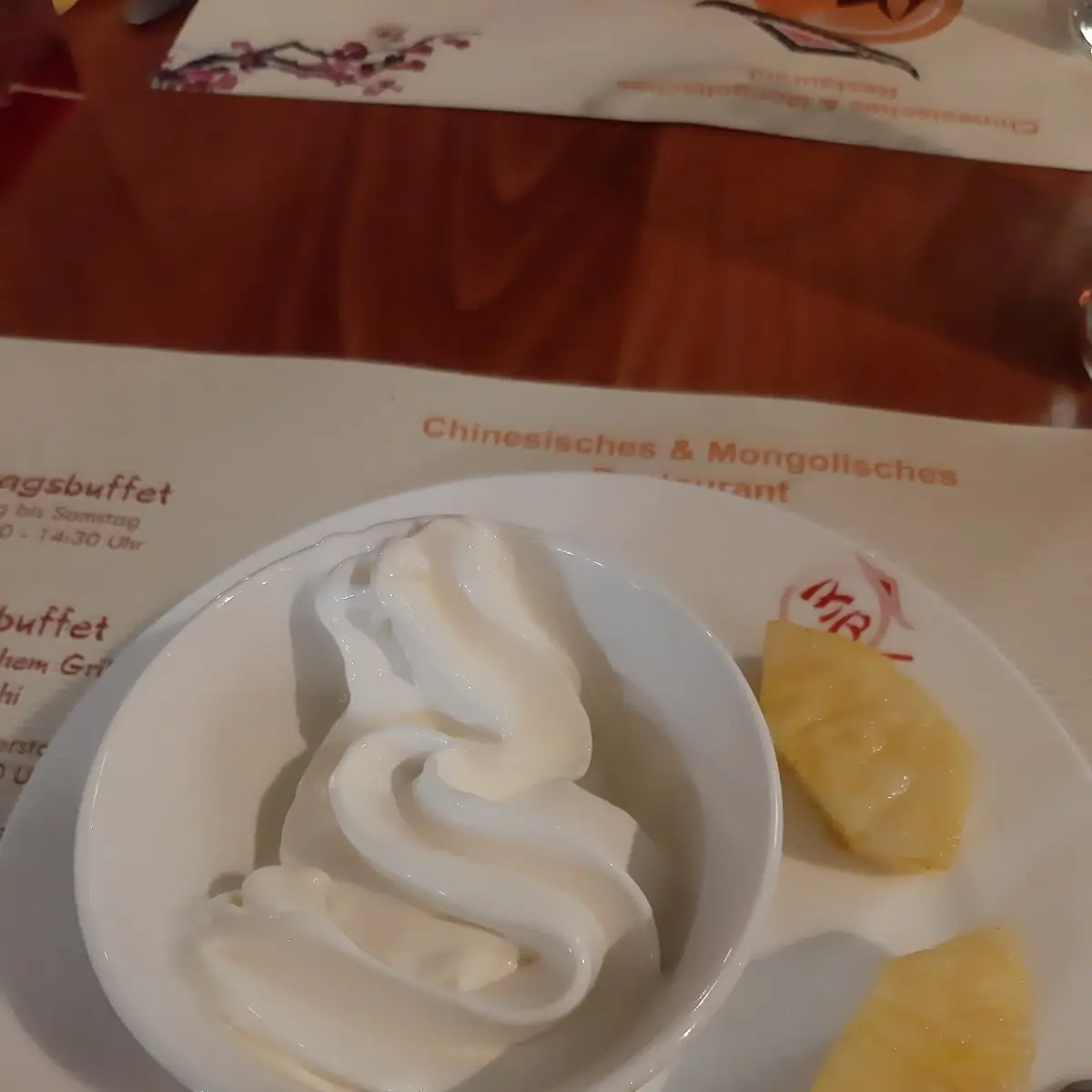 Softeis, China Mongo Buffet Gummersbach GmbH & Co. KG