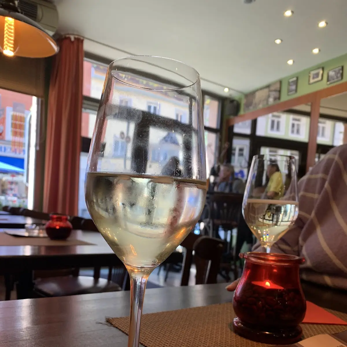 Essen und Trinken, Wally’s Bistro Café
