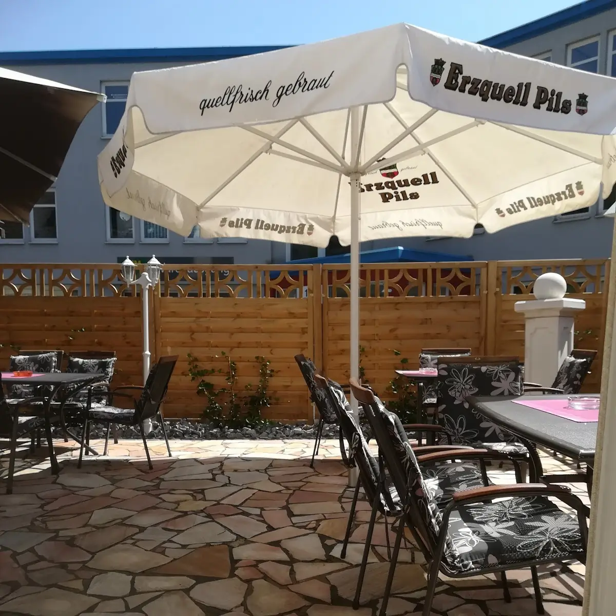 Atmosphäre, Athen Grill im Hohenzollerngarten