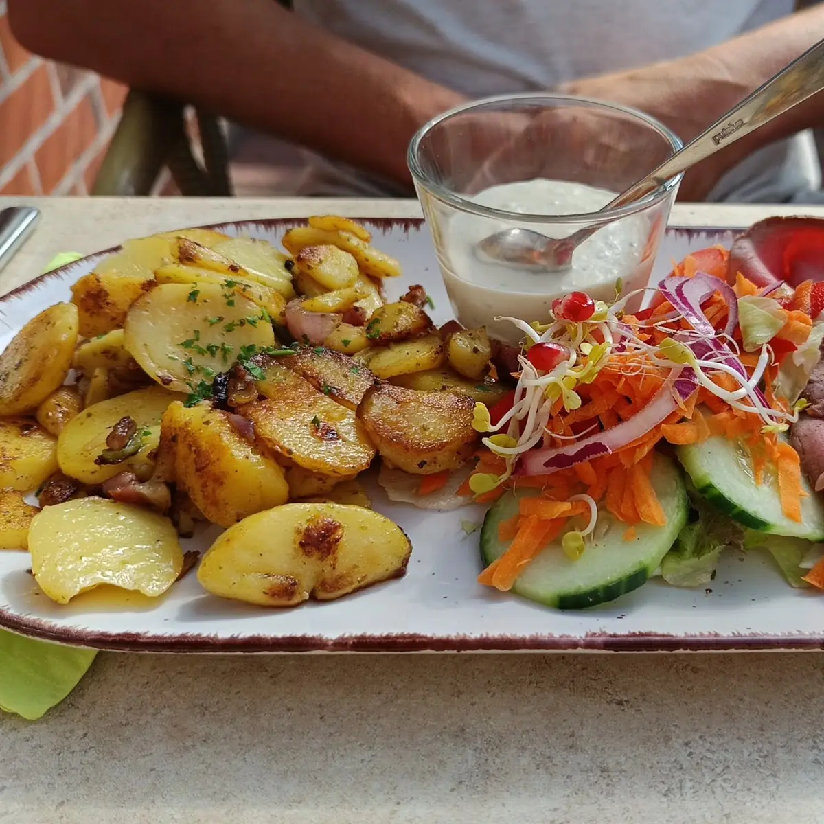Essen und Trinken photo 3