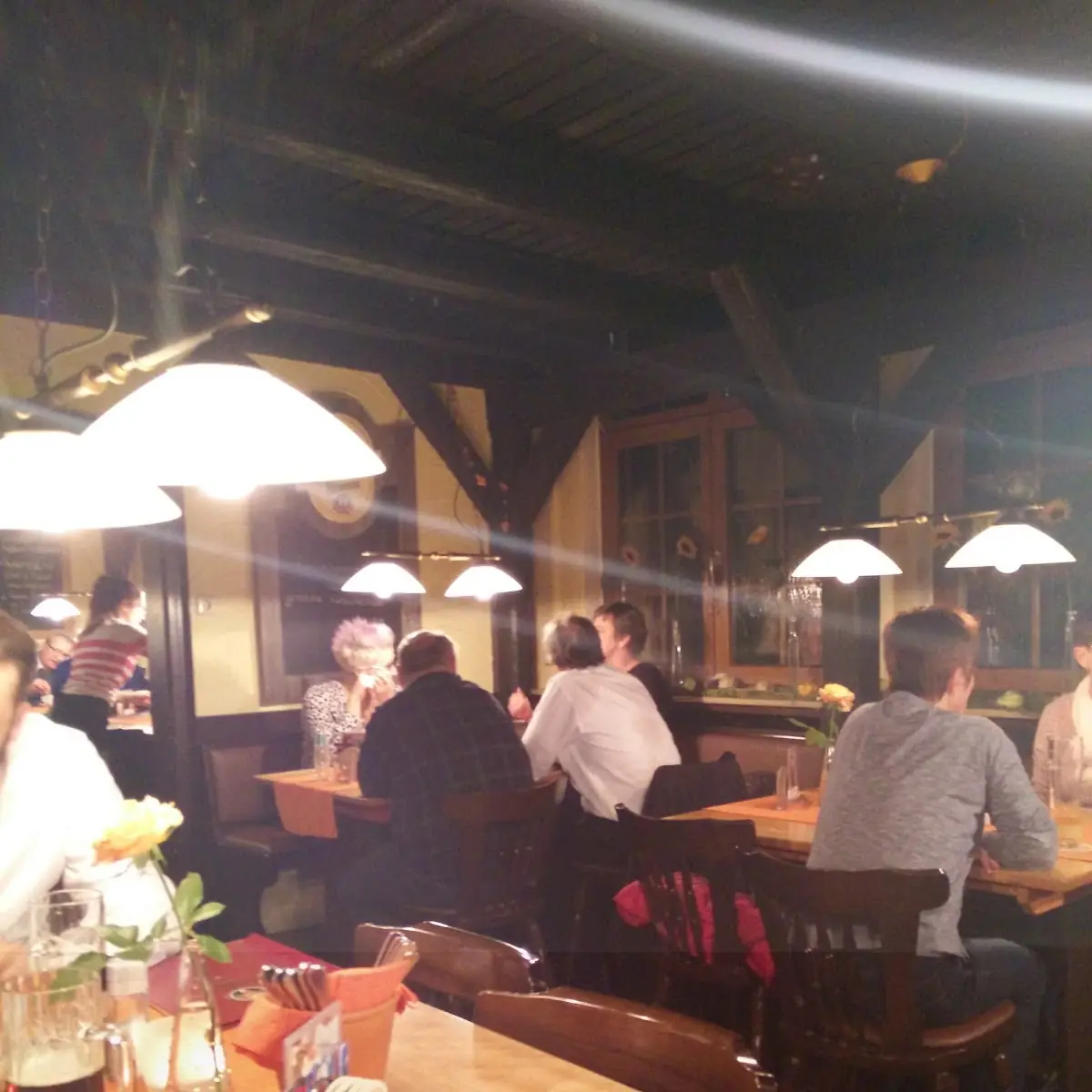 Atmosphäre, Wirtshaus zom Schiller