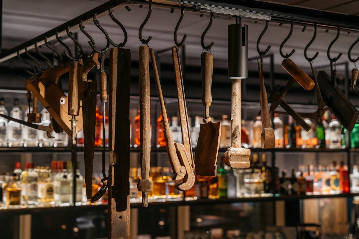 Atmosphäre, Rosi Bar