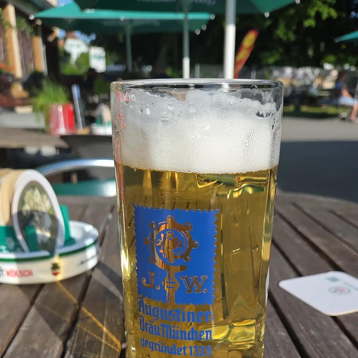 Essen und Trinken photo 2