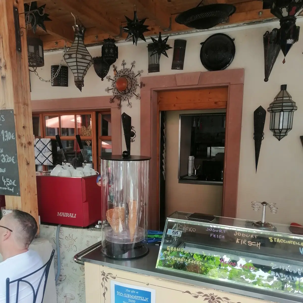 Atmosphäre, Café Charme und Bio-Eis Manufaktur