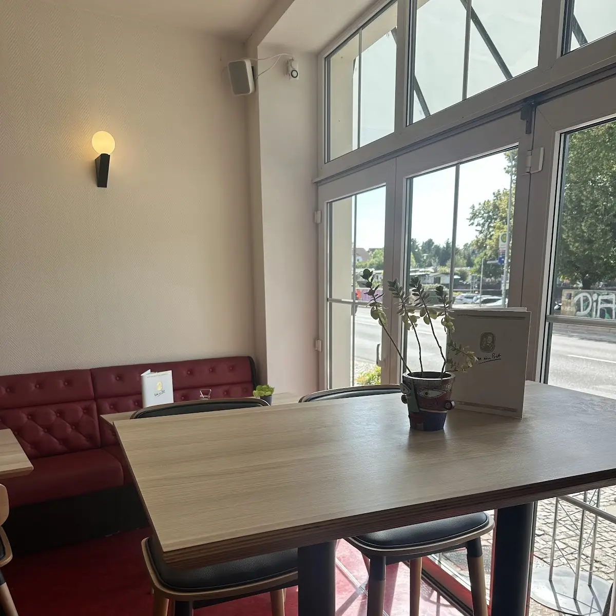 Atmosphäre, Nostos Greek Cuisine