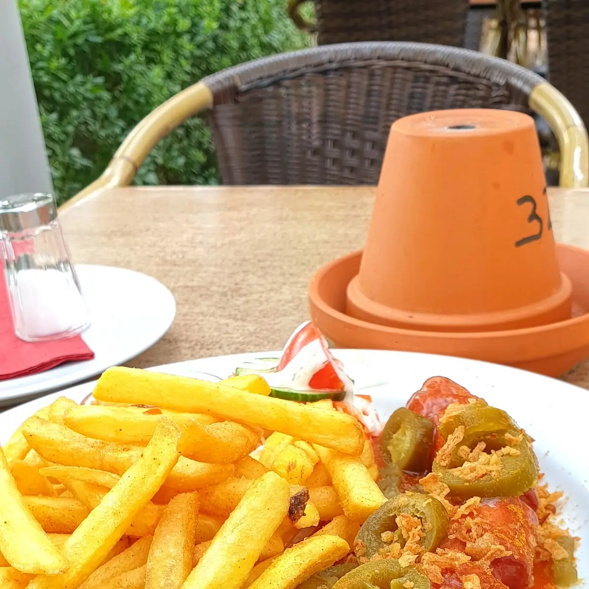 Essen und Trinken, Sportsbar Fair Play