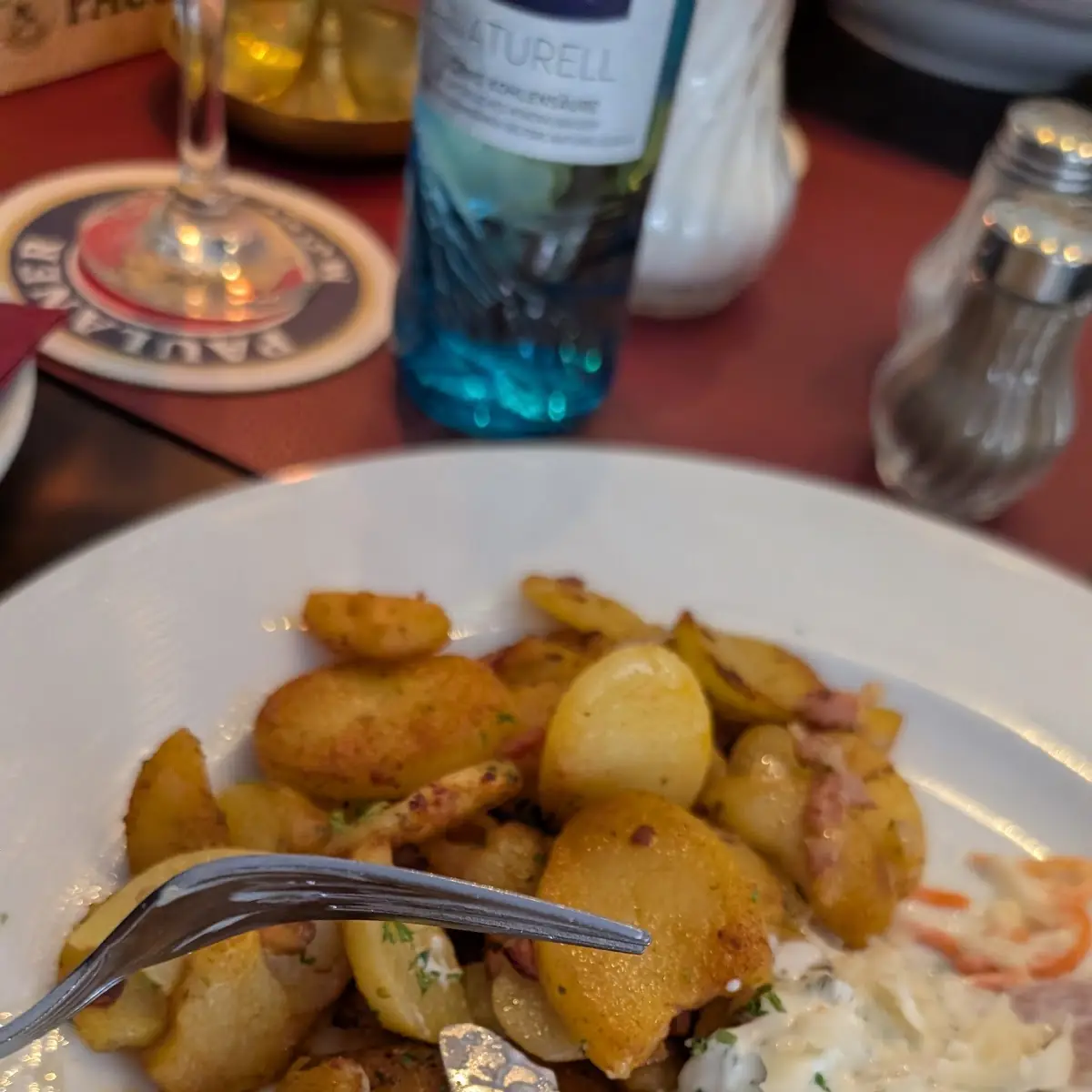 Essen und Trinken, Sportsbar Fair Play