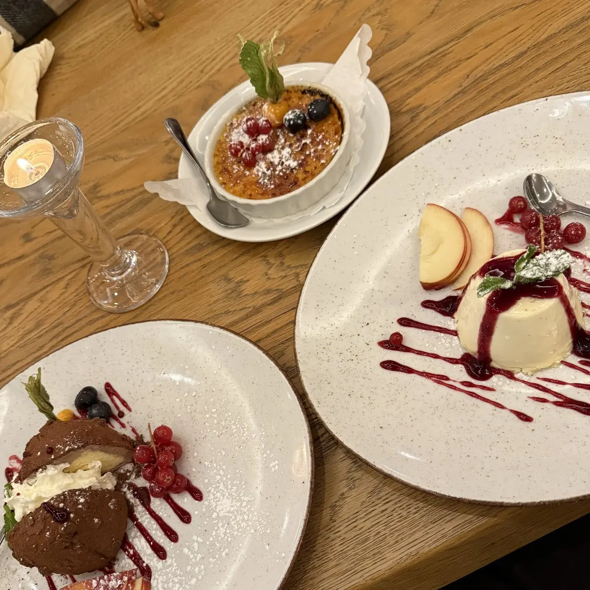 Essen und Trinken, La Ponte Restaurant