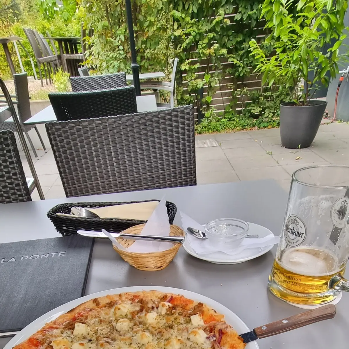 Essen und Trinken, La Ponte Restaurant