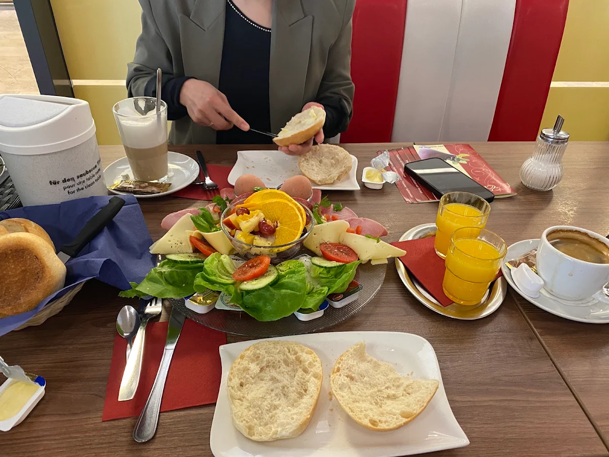 Essen und Trinken photo 3