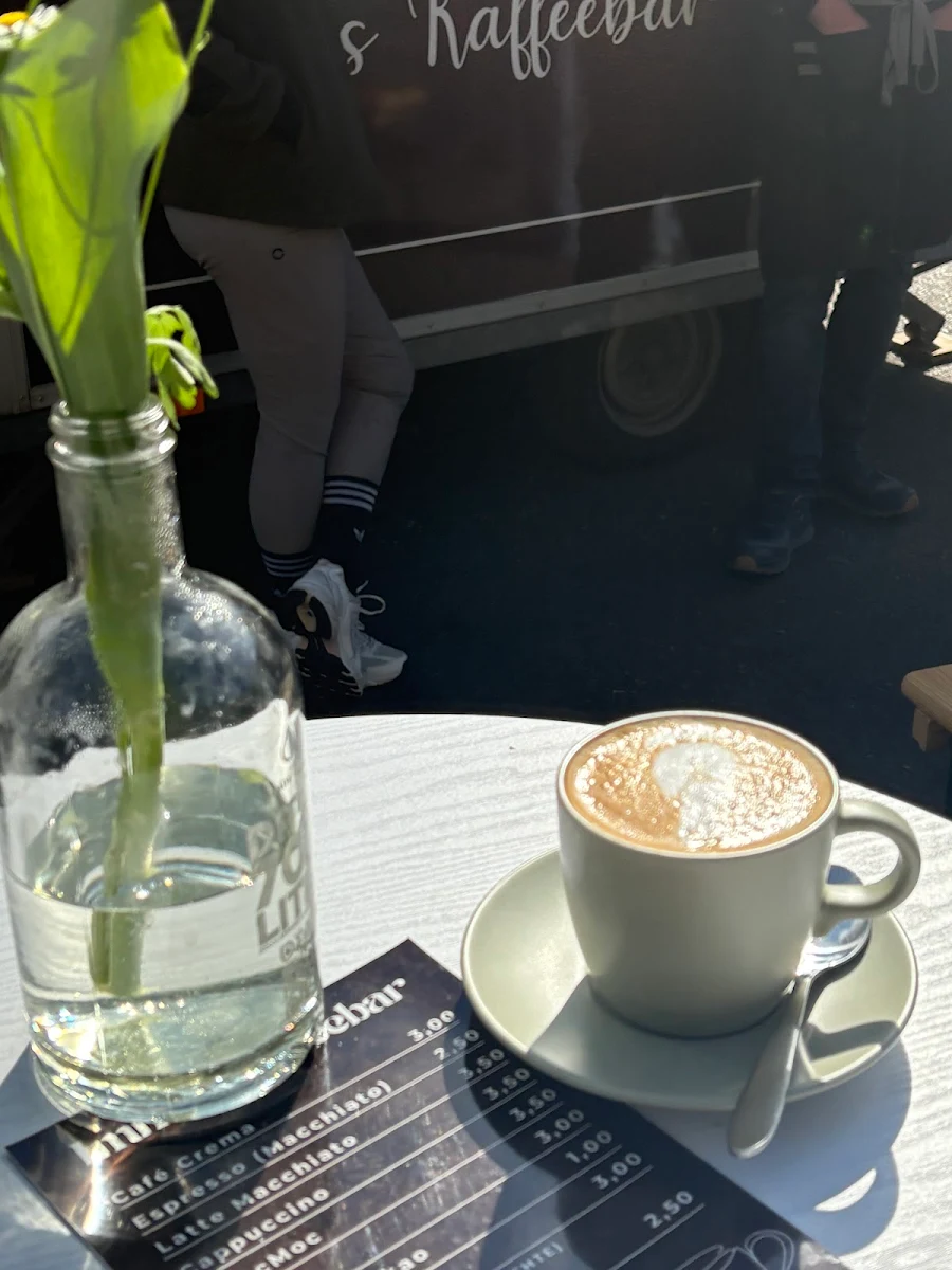 Essen und Trinken photo 2