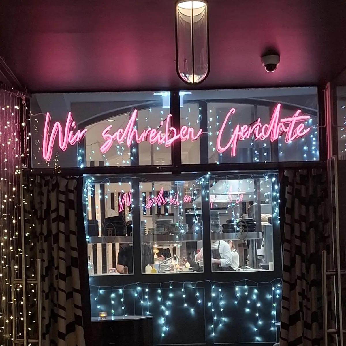 Atmosphäre, BAR TATAR in der Schreiberei