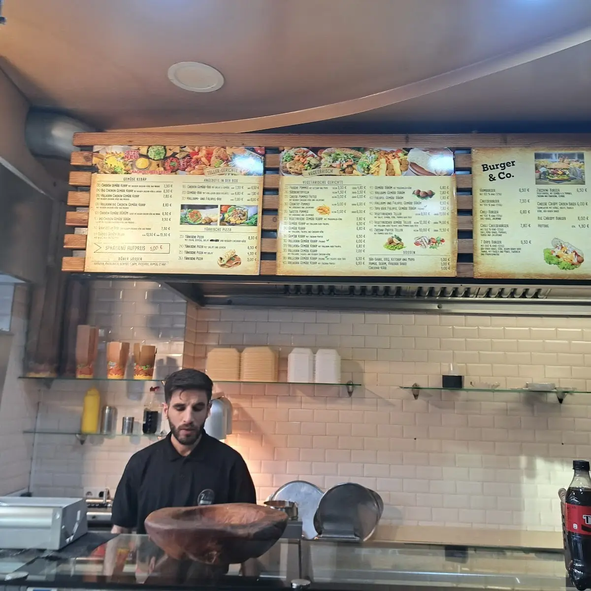Atmosphäre, 7 Days Gemüse Kebab & Burger