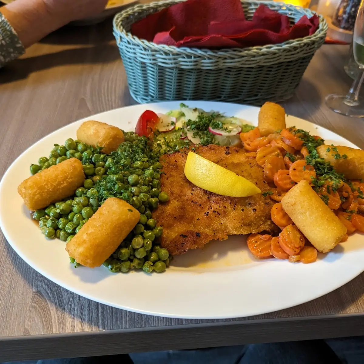 Essen und Trinken photo 3
