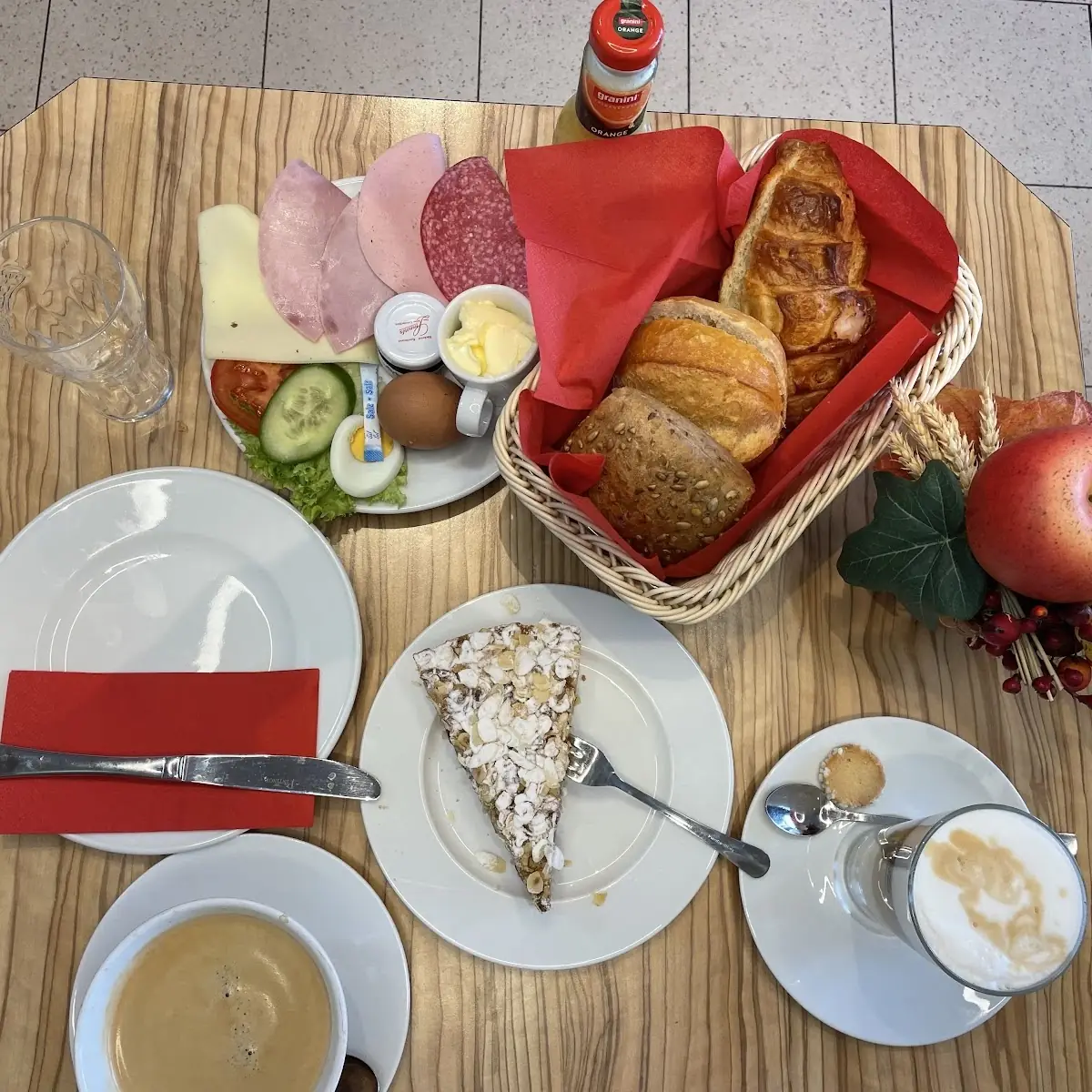 Essen und Trinken photo 5