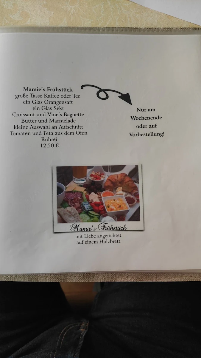 Speisekarte, Vines Café • Patisserie | Frühstück | Flammkuchen - Lübbecke
