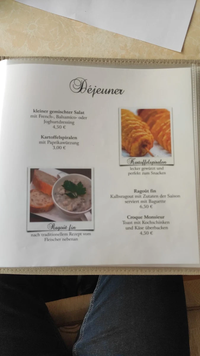 Speisekarte, Vines Café • Patisserie | Frühstück | Flammkuchen - Lübbecke