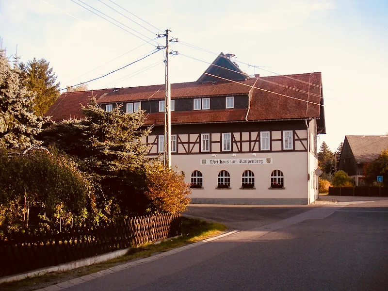Eventgaststätte und Pension Wirtshaus zum Raupenberg
