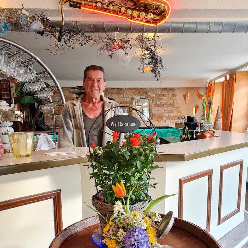 Cafe-Bistro-Central