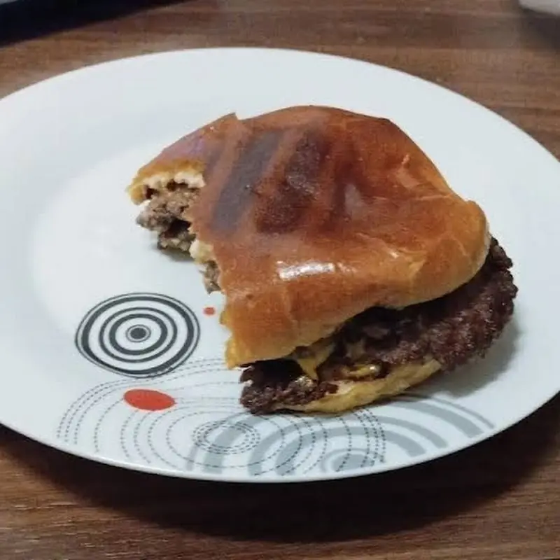 Julian's Burger