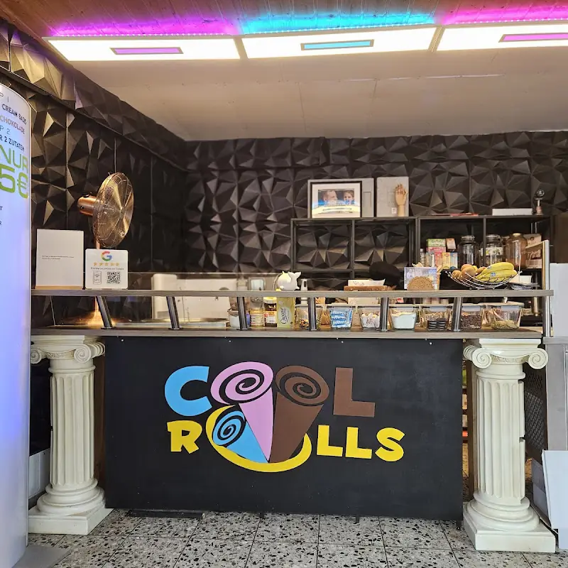 COOL ROLLS | Eiscreme auf deine Art | Open Air Eisdiele