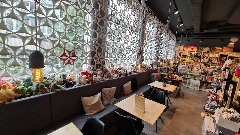 LUCKY FABRIC season – Shop mit Café in Kempten