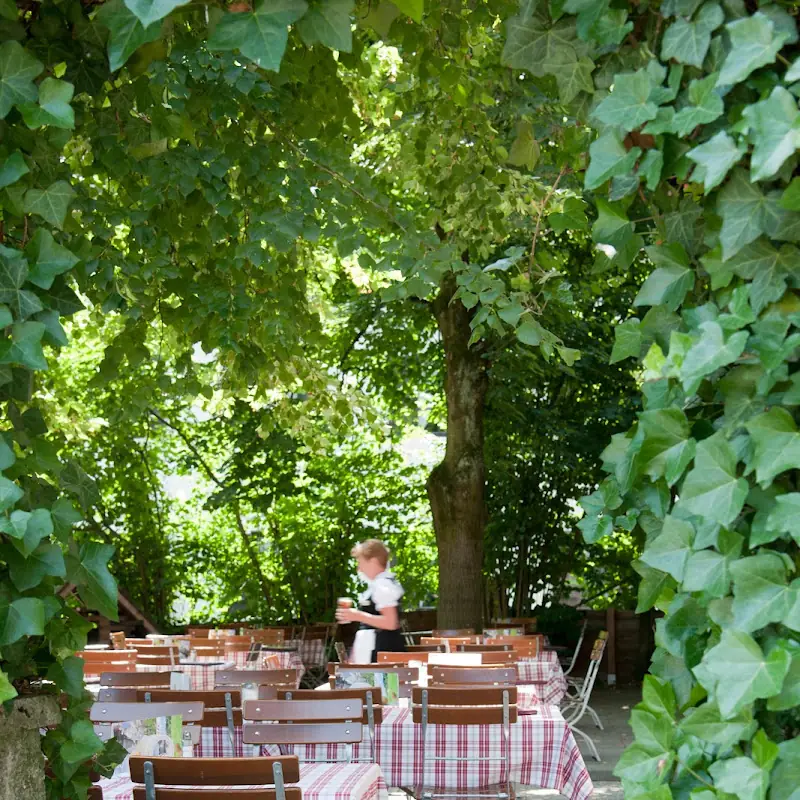 Biergarten Hotel Zur Post
