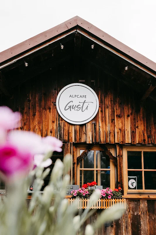 Alpcafe Gusti