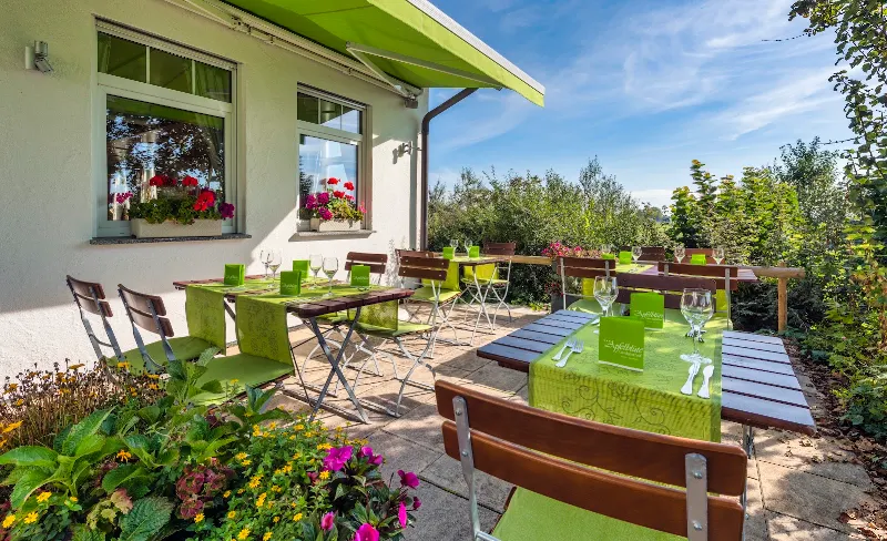 Landgasthof Apfelblüte bed & breakfast