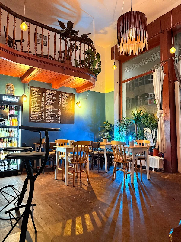 Zenda Cafe&Bar