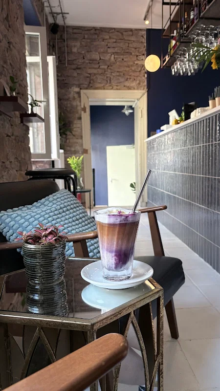 Milchstrasse Café & Bar