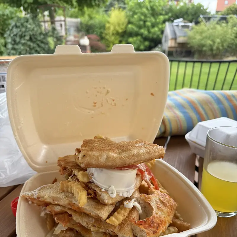 Nischan Bistro