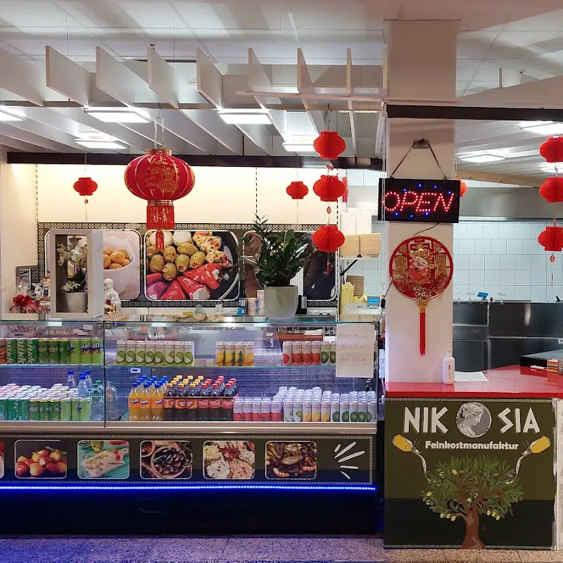Deluxe Asia Südstadtcenter