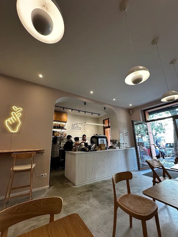 luuv café