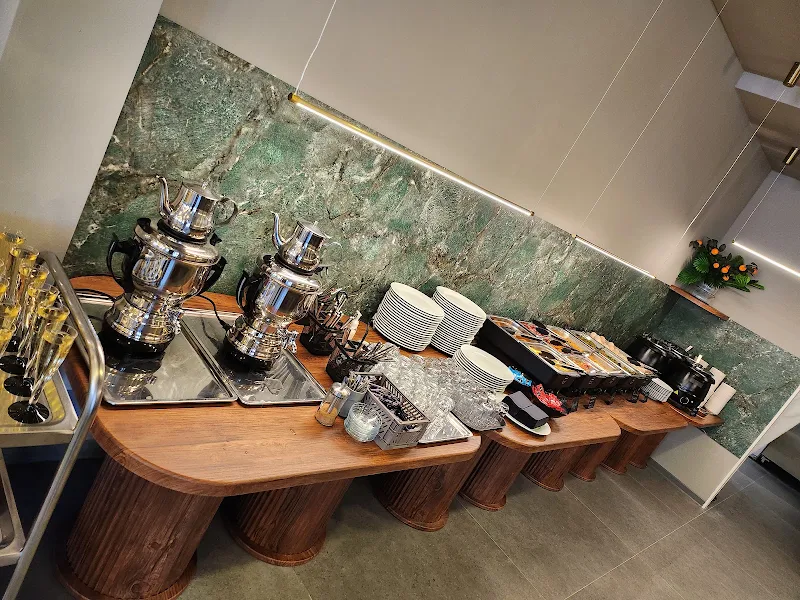 Café Noon