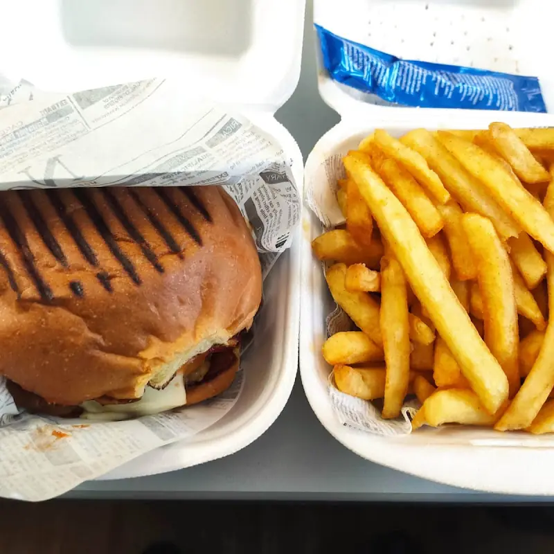 Burger Saloon
