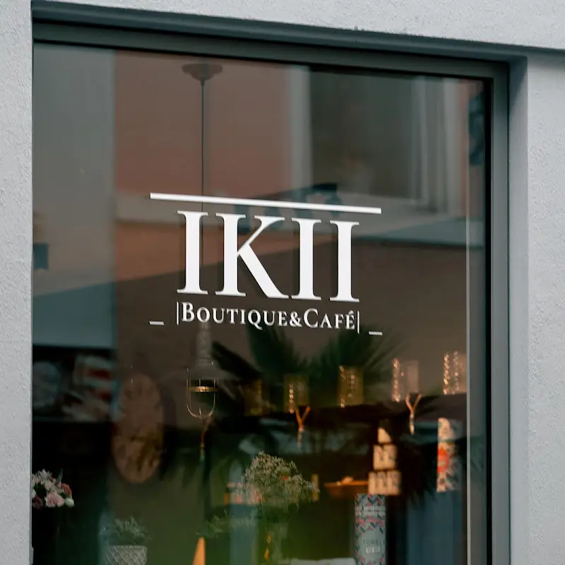IKII - Boutique & Café