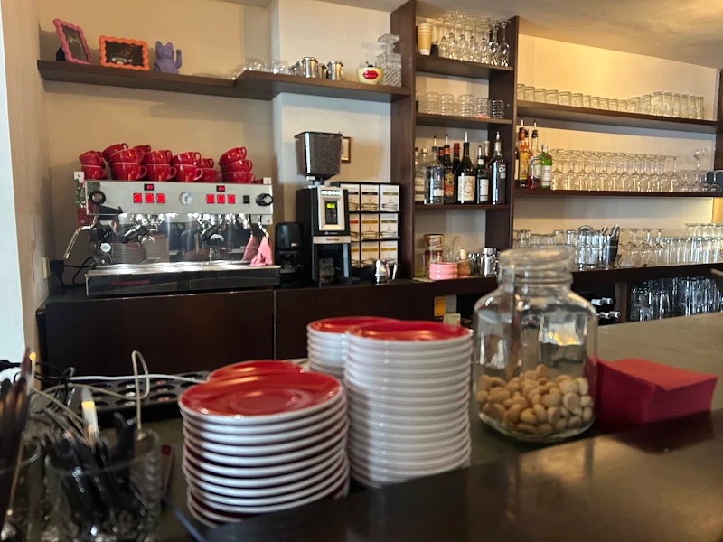 bifrons café|bar