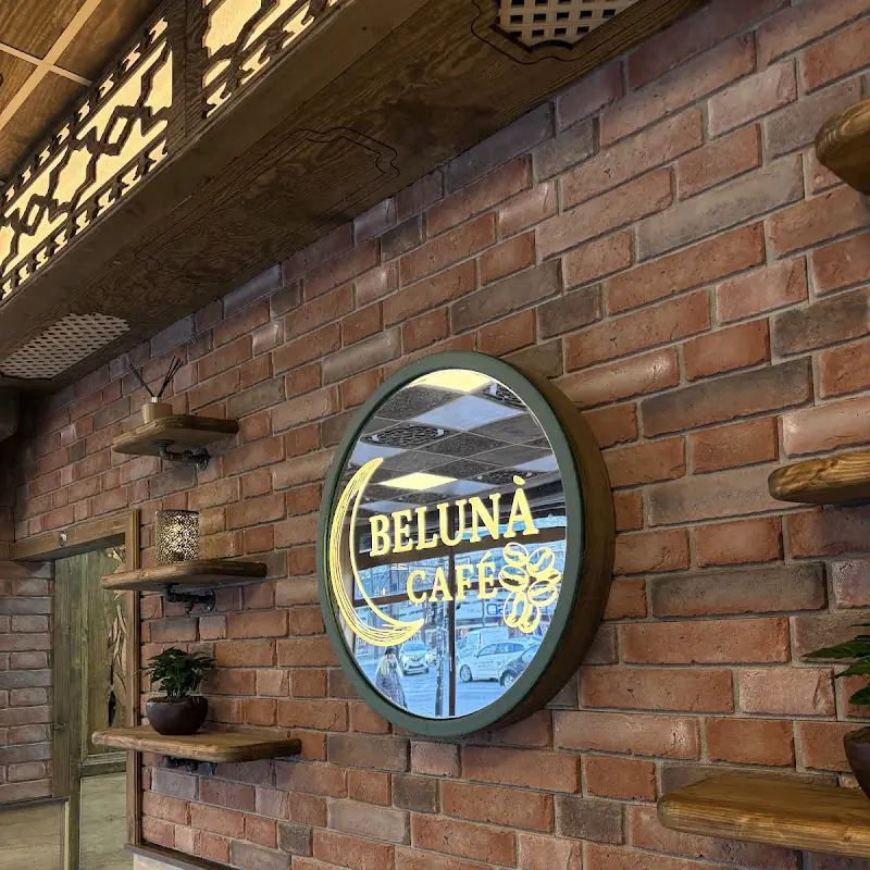 BeLunà Café