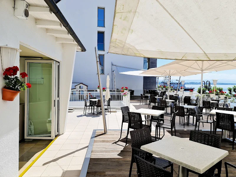 Eis Cafe Italia