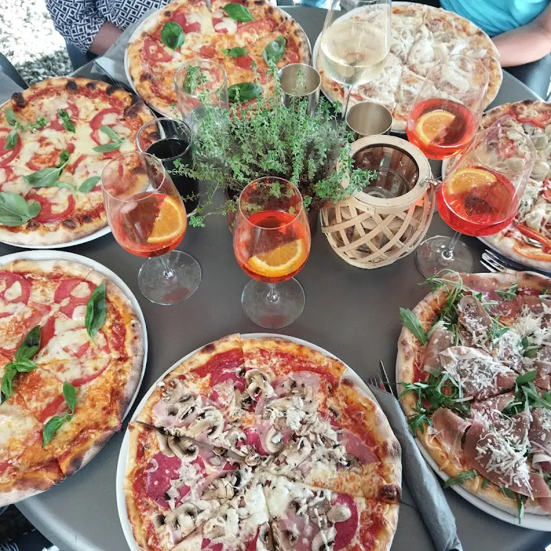 La Famiglia
