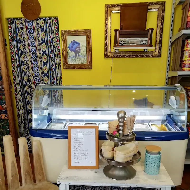 eKhaya Cafe Boutique