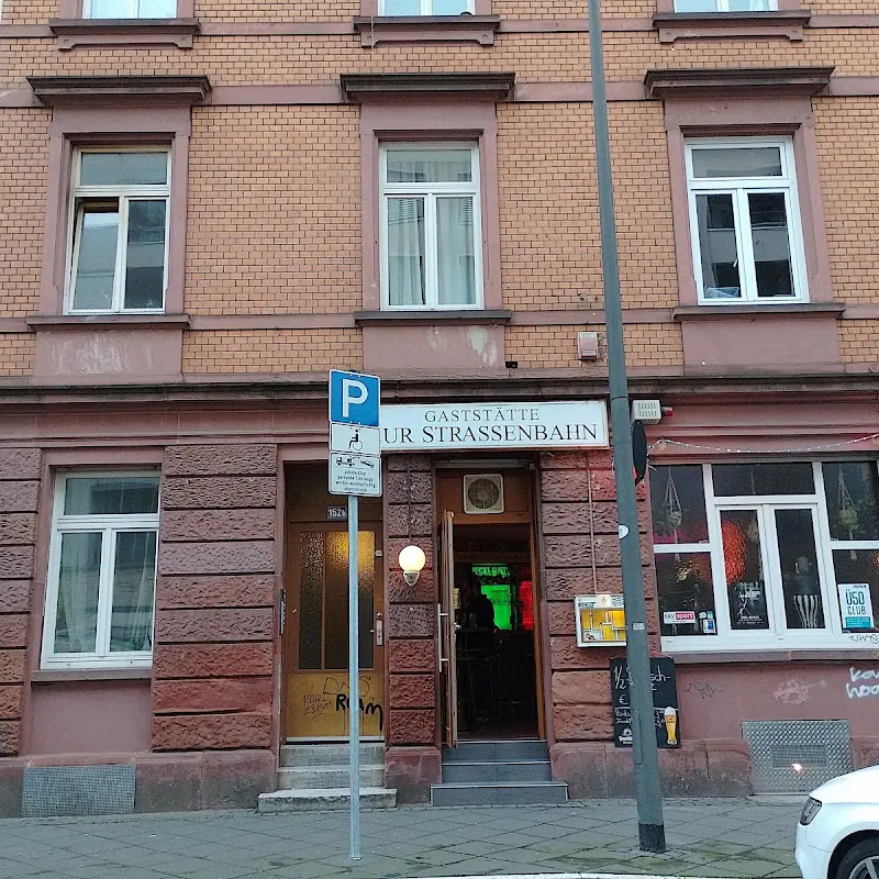 Zur Straßenbahn