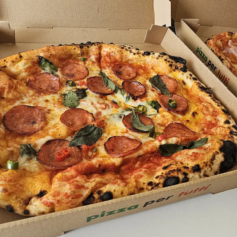 Kari napoletana Pizzeria
