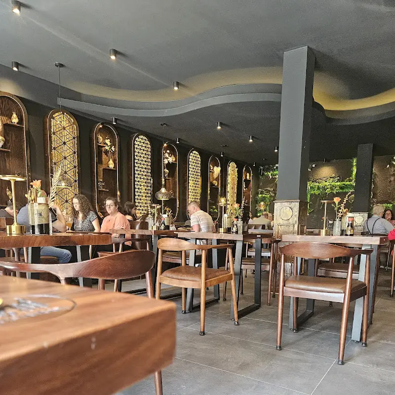 Restaurant Pan Asian Cuisine & Sushi Bar