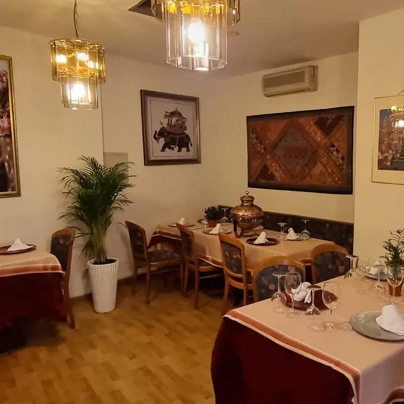 Royal Tandoori