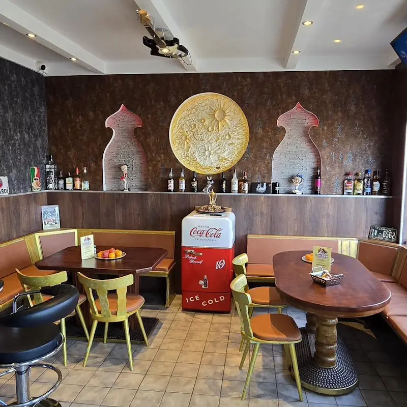 Chickenhouse & Co