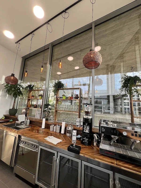 Nosh. Deli & Cafe